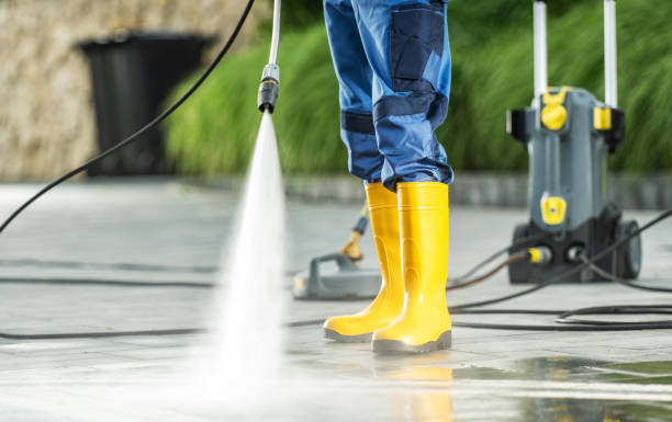 Best Commercial Building Pressure Washing  in Haines City, FL